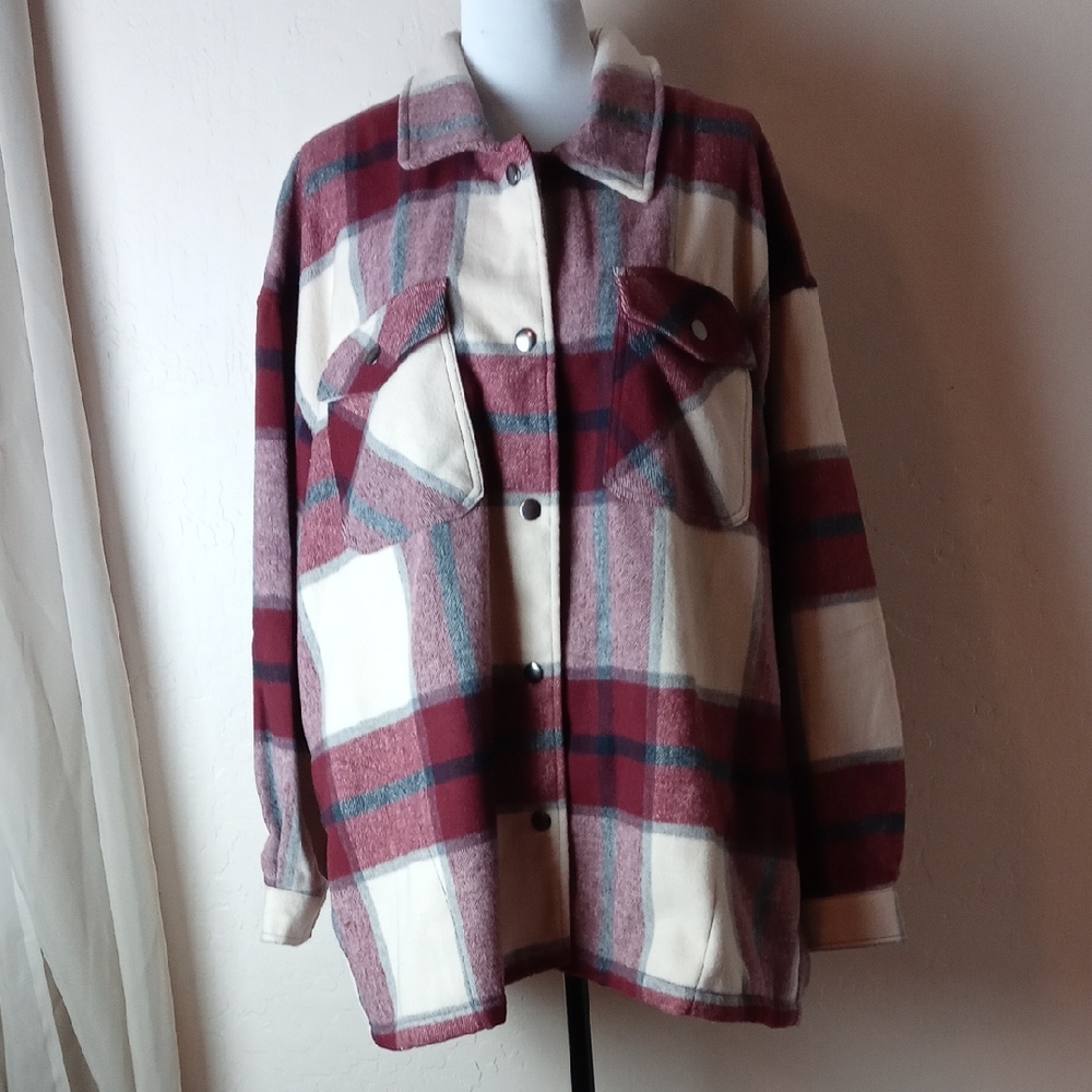 NWT HFX Plaid Plus Size Women's Shirt Jacket - Red and Cream